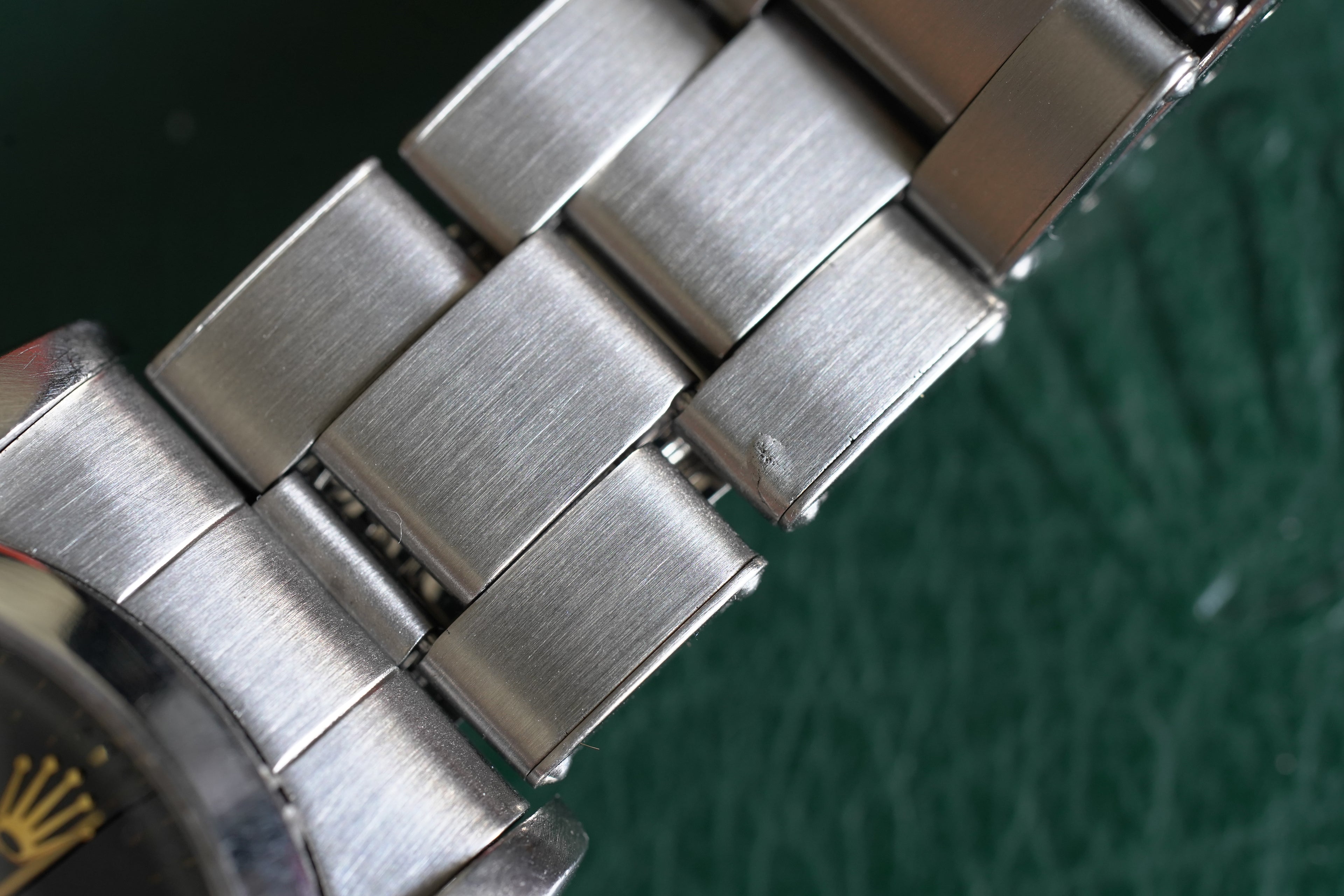 Rolex Oysterdate 34mm Black Dial Gold Gilt [Ref 6694]